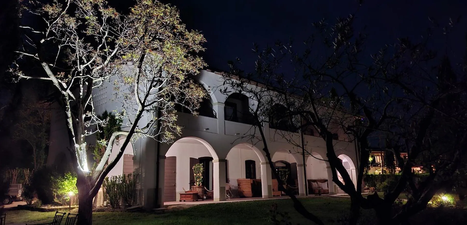 La Kascina Suite & Rooms Moniga del Garda 0*,  İtalya