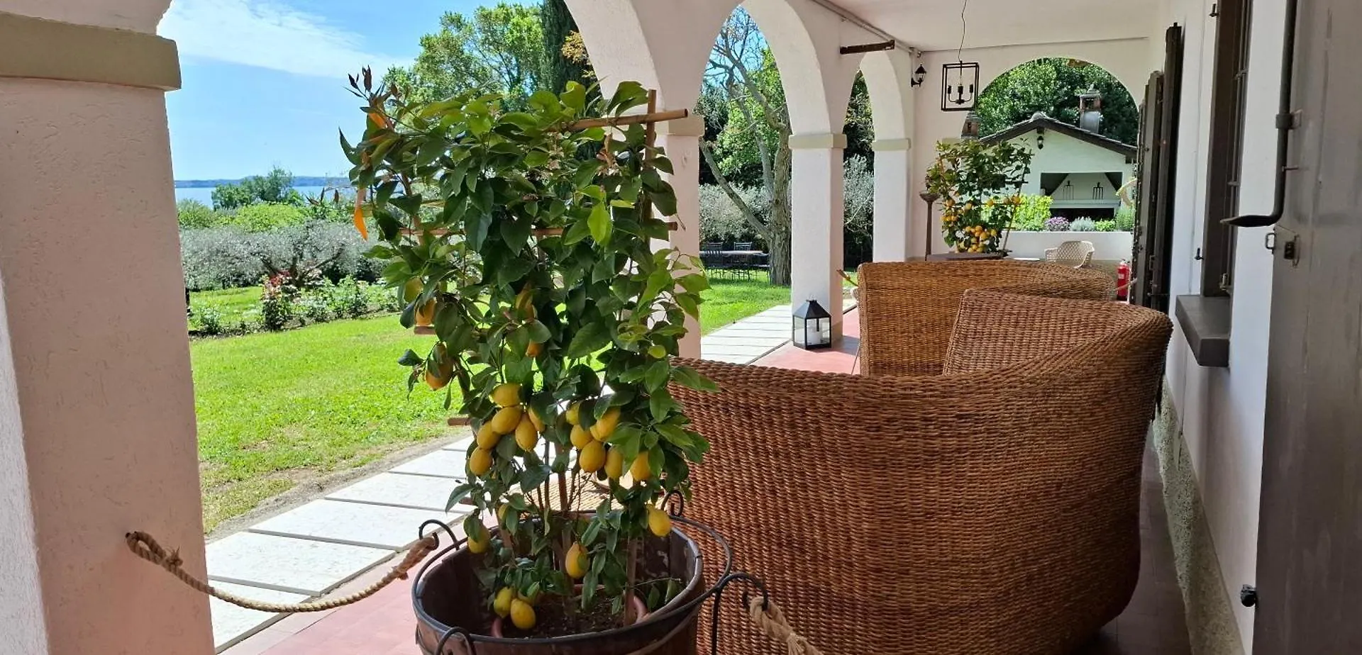 La Kascina Suite & Rooms Moniga del Garda Panzió