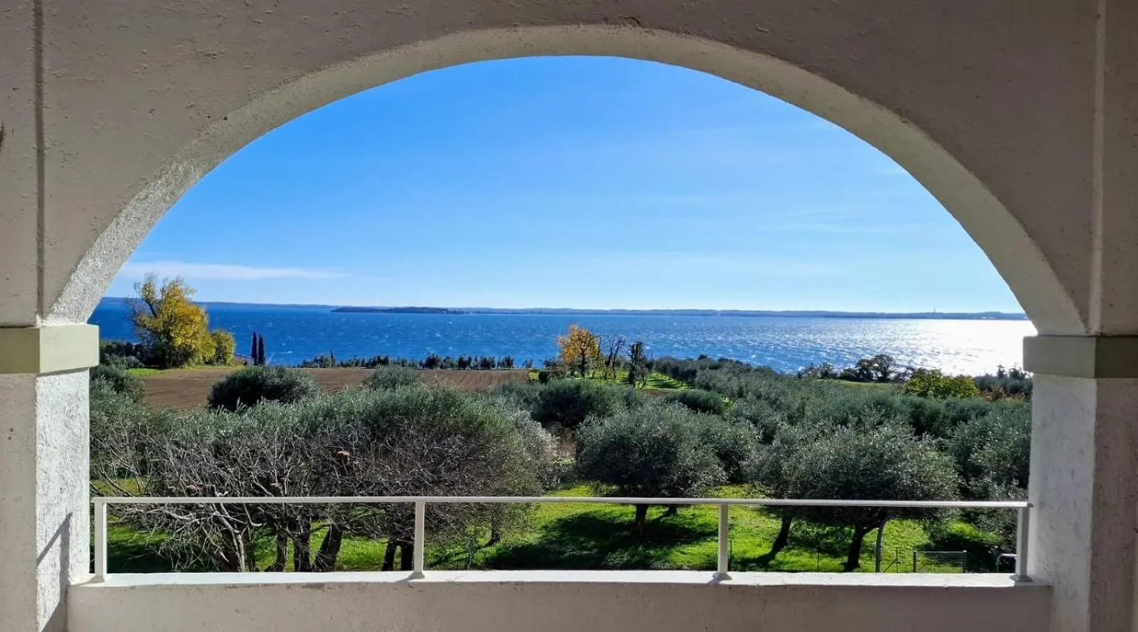 La Kascina Suite & Rooms Moniga del Garda Olaszország