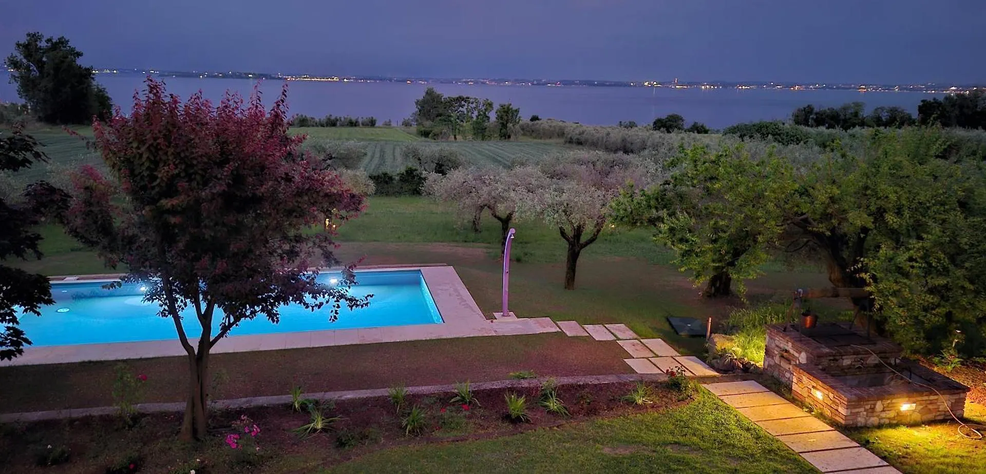 La Kascina Suite & Rooms Moniga del Garda Panzió