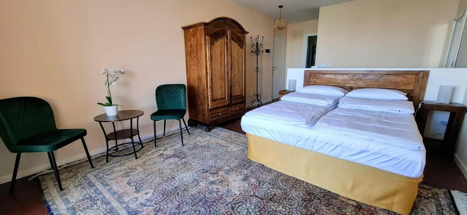 La Kascina Suite & Rooms Moniga del Garda 0*,  Olaszország